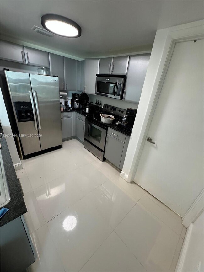 Photo - 1861 NW S River Dr Unit 902