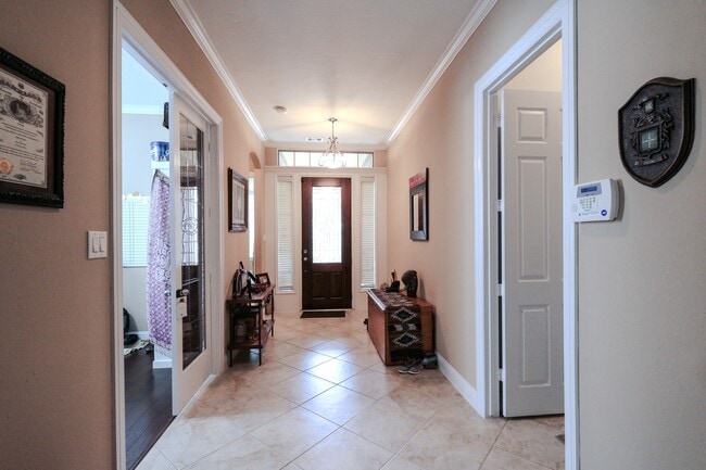 Photo - 6514 Monrovia Ln
