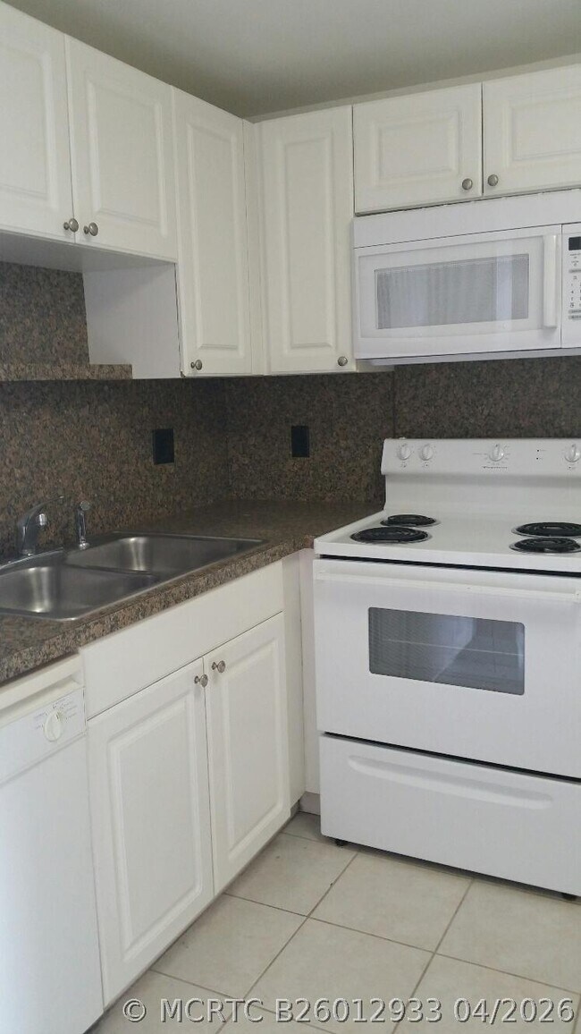 1501 Crescent Cir Unidad C20