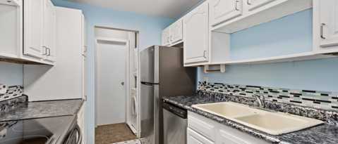 Photo - 571 Somerset Ln