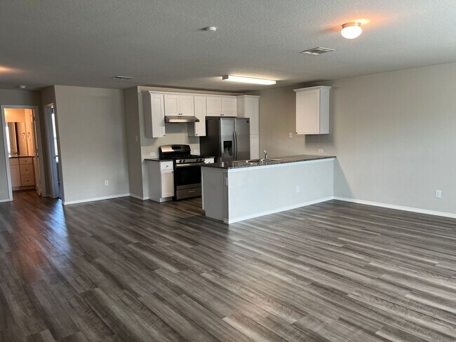 Photo - Cozy and conveniently located home ready f...