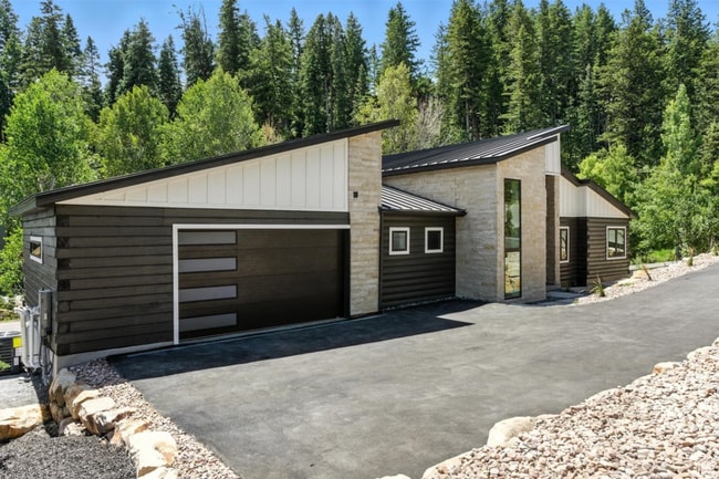 Photo - 415 Woodland Dr