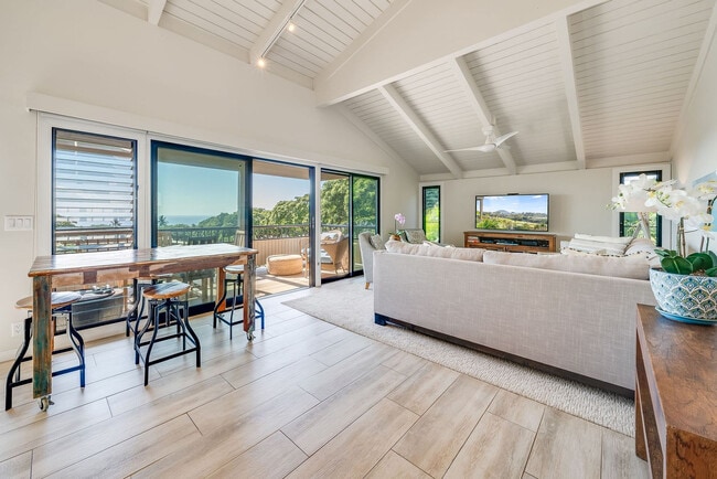 Building Photo - 10 Wailea Ekolu Pl Unit ID1246418P Rental