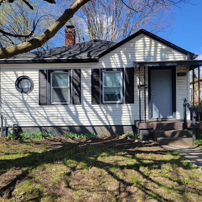 Photo - Cozy west side home!