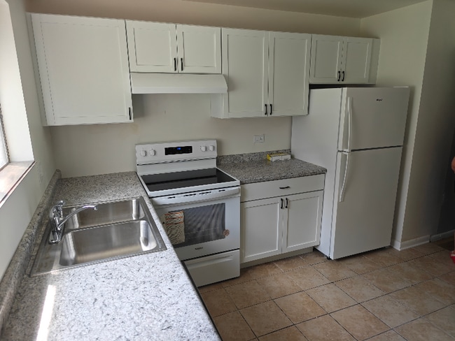 Photo - 2216 W Nichols Rd Unit C