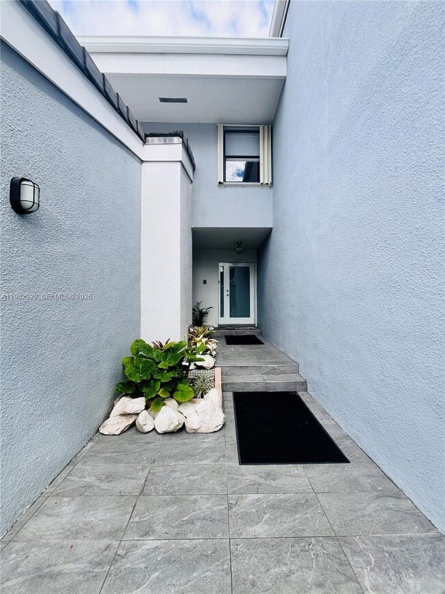 Photo - 253 Poinciana Island Dr