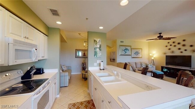 Building Photo - 2700 Cypress Trace Cir Unit 3122