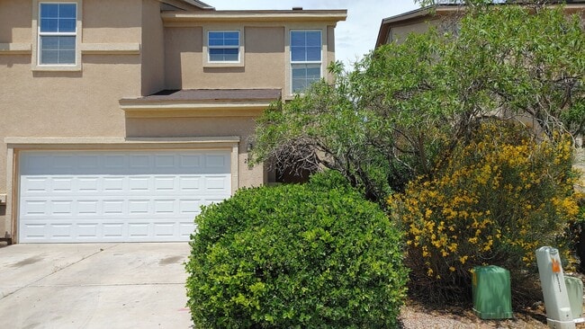 Building Photo - Spacious 3 Bedroom 2.5 Bathroom Home In Victory Hills!