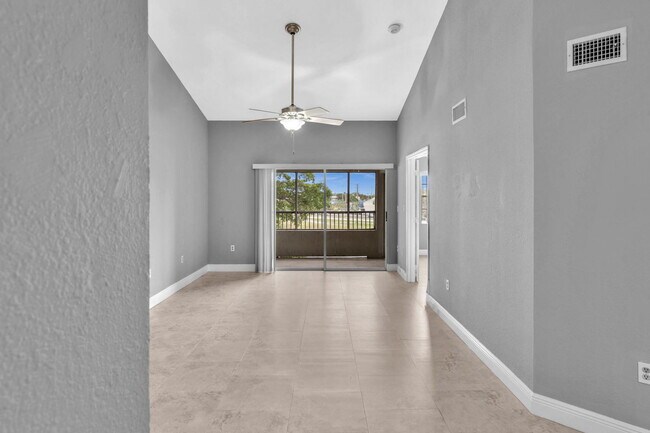 Photo - 2881 N Oakland Forest Dr