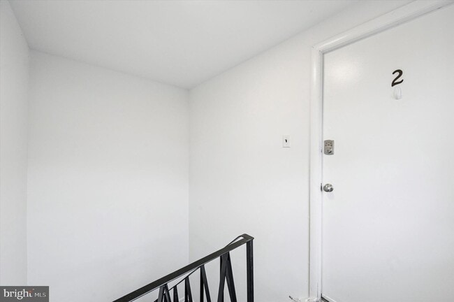 Photo - 409 Naomi St Unit 2