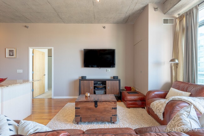 Photo - 1620 S Michigan Ave Unit 904