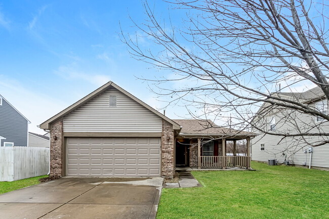 Building Photo - 5384 Lakeside Manor Dr