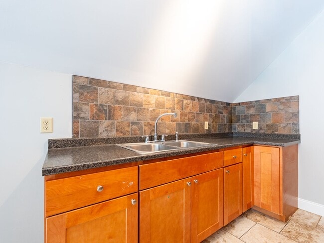 162 North St Unit 1