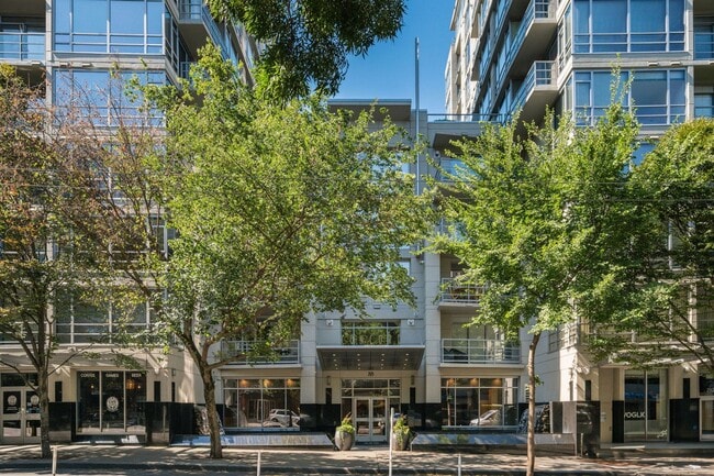 Photo - 2929 1st Ave Unidad 319