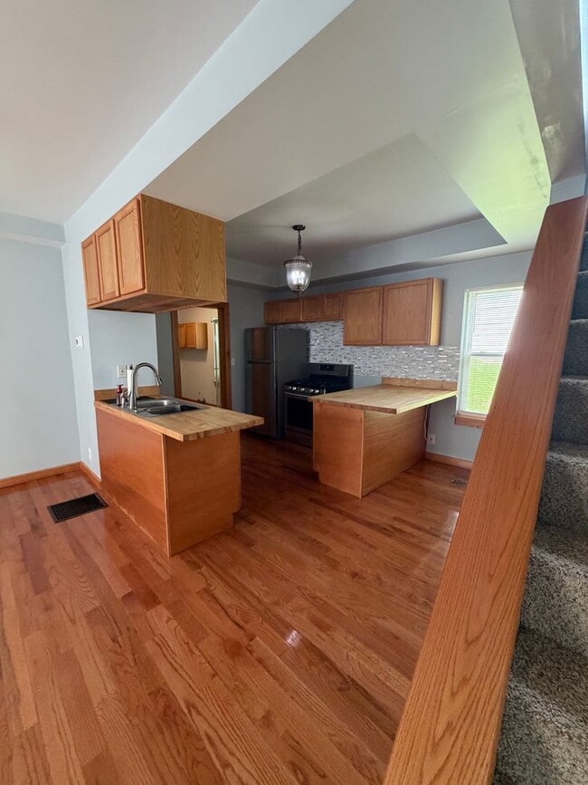 Photo - 1323 N 3rd St