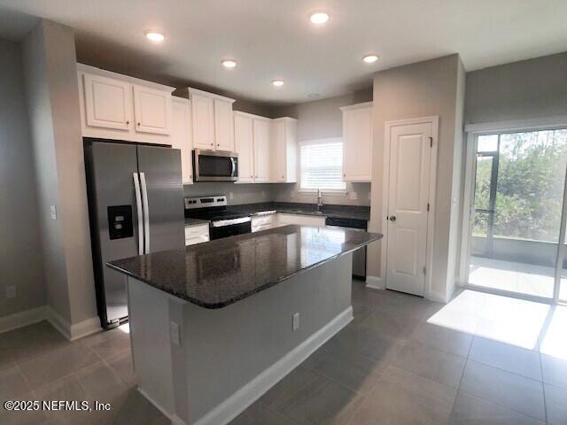 Photo - 13991 Molina Dr