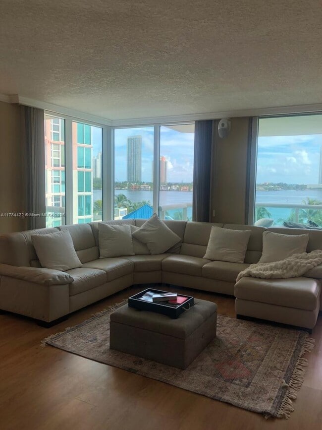 Photo - 3370 Hidden Bay Dr Unidad 712