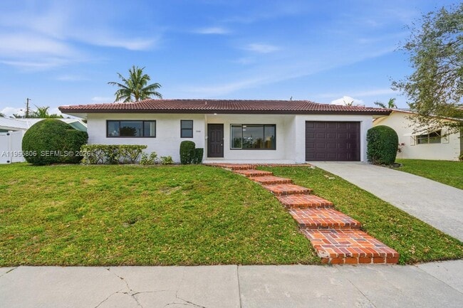 Photo - 1260 SW 8th St