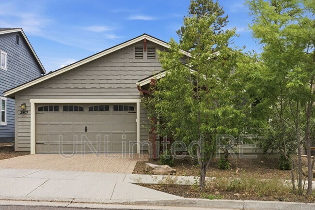 Building Photo - 2907 W Presidio Dr