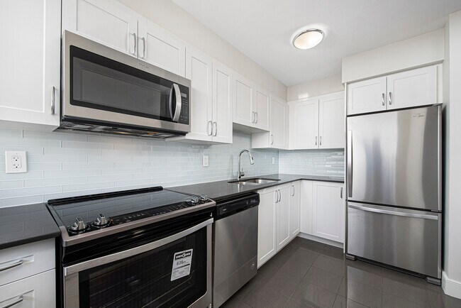 Photo - 1970 Fowler Dr