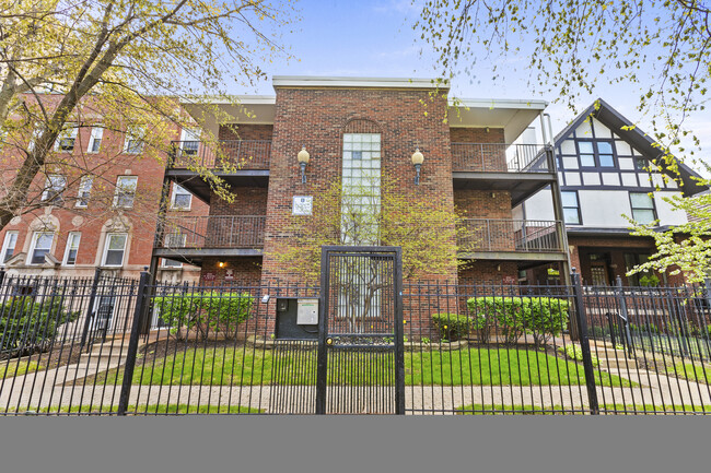 Photo - 4541 N Beacon St Condo Unit 3E