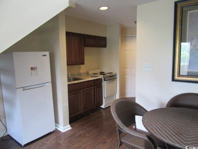 Building Photo - 1100 Possum Trot Rd Rental