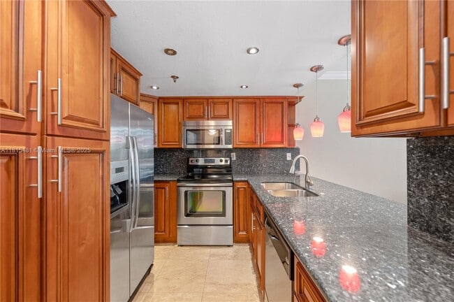 Building Photo - 540 Brickell Key Dr Unit 600 Rental