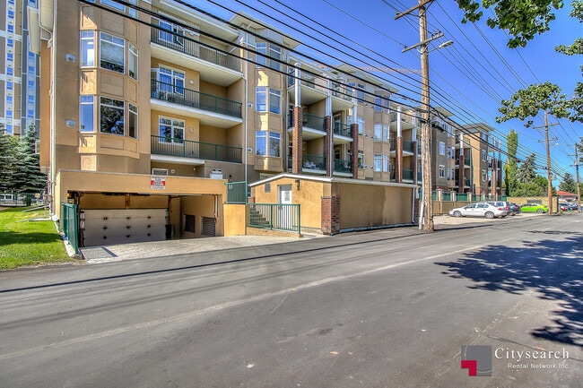 Photo - 5720-212 2 St SW