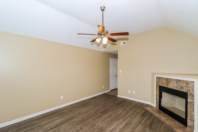 Photo - 4551 Cedargreen Cove