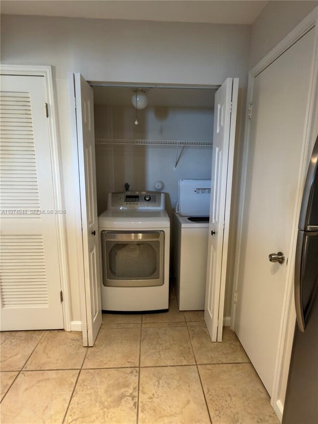 Photo - 2647 NW 33rd St Unit 2306