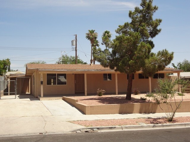 Photo - 5416 Evergreen Ave House