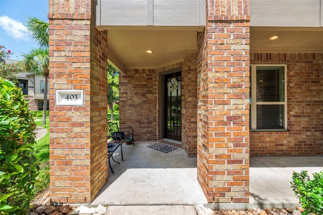 403 Marina View Dr