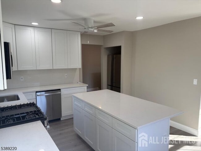 Photo - 428 Highland Ave