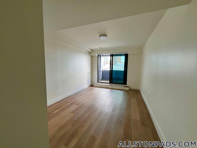 Photo - 1079 Commonwealth Ave Unit 522