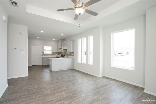 Photo - 33 Puffin Ave