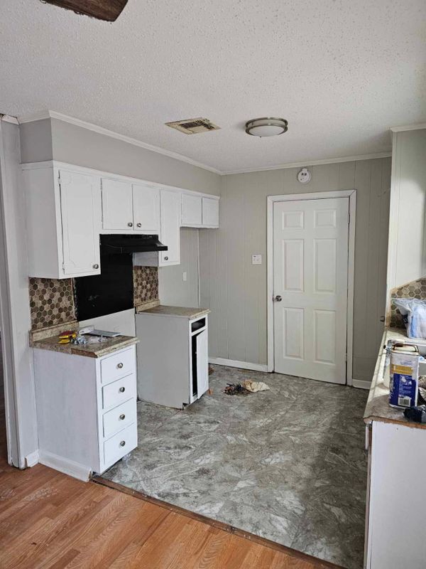 Photo - 122 Sweetwood St