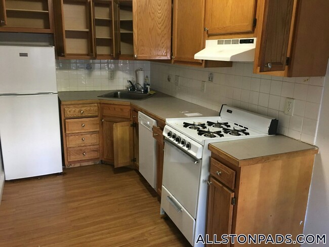 Photo - 212 Allston St Unit side