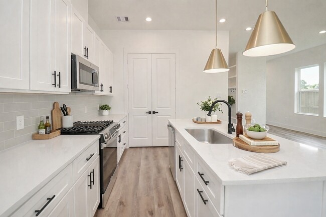 Photo - 7703 Inwood Grv Ln