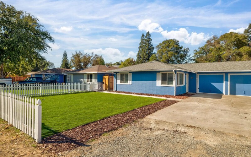 Photo - 2049 Hudson Way