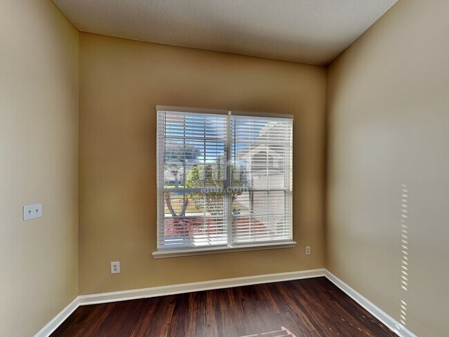 Photo - 1690 Rustling Dr