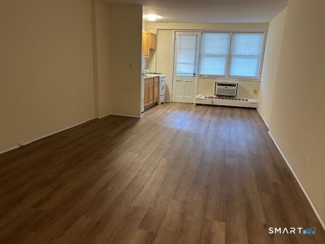 Building Photo - 444 Bedford St Unit APT 2K