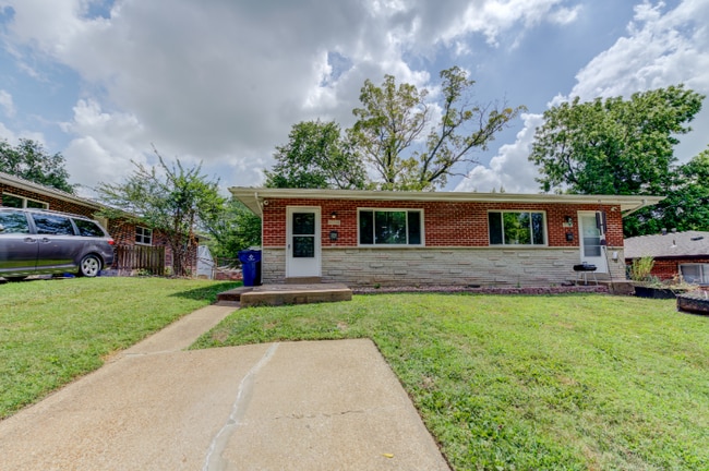 Building Photo - 4063 Esseldale Dr Rental