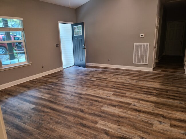 Photo - 1014 Towee Ct