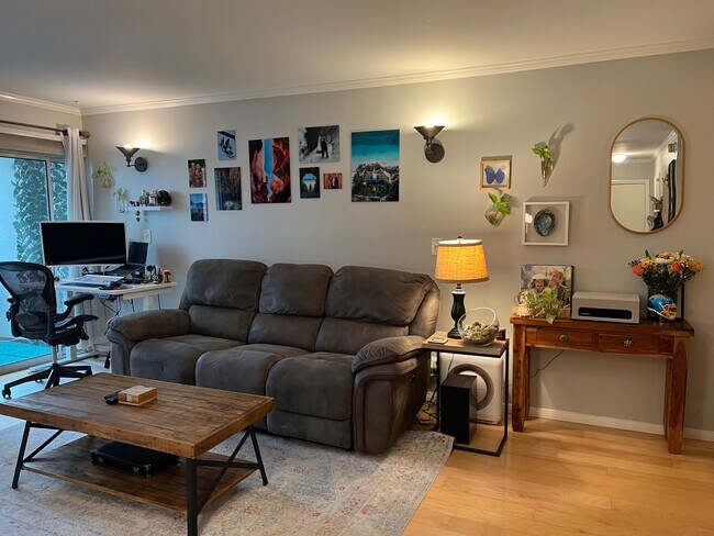 Photo - 8163 Redlands St Unidad 13