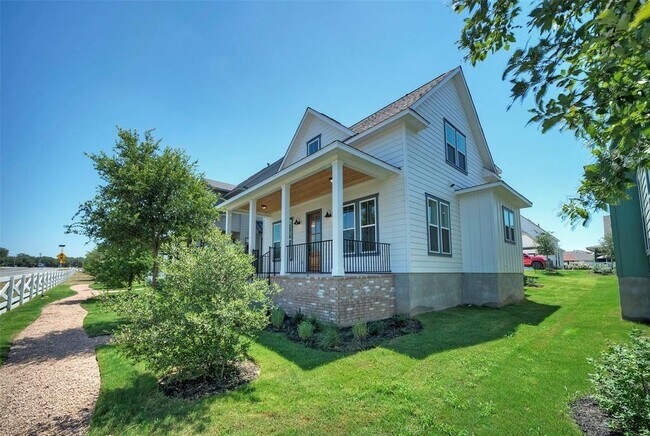 Photo - 1086 Twain St