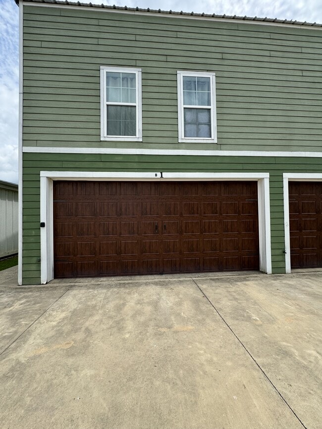 9970 Hwy 165