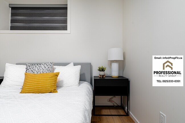 Photo - 9702-9157 157 St NW