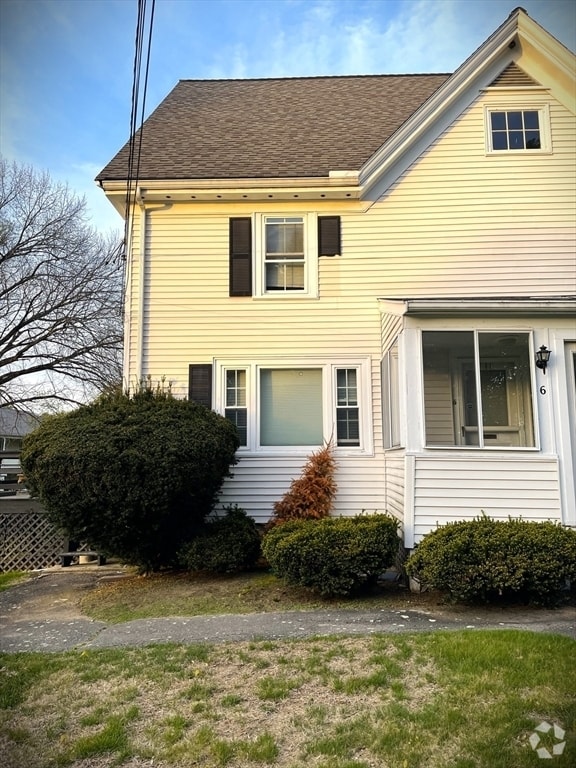 Building Photo - 6 Brook St Rental