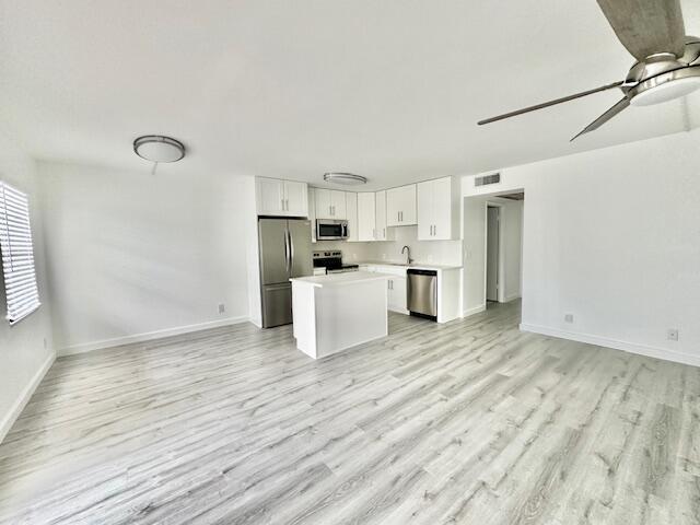 Photo - 478 Fanshaw L