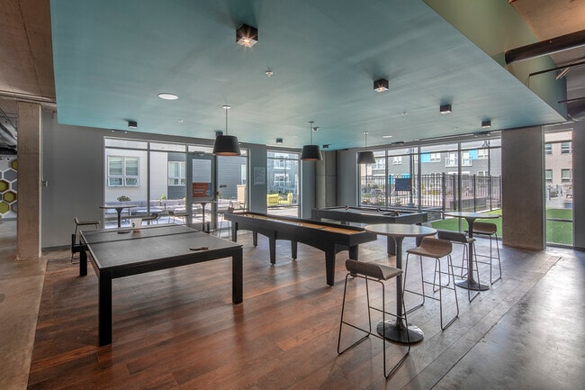 Photo - Theory Syracuse